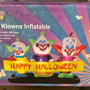 Killer Klowns Inflatable Halloween Decoration